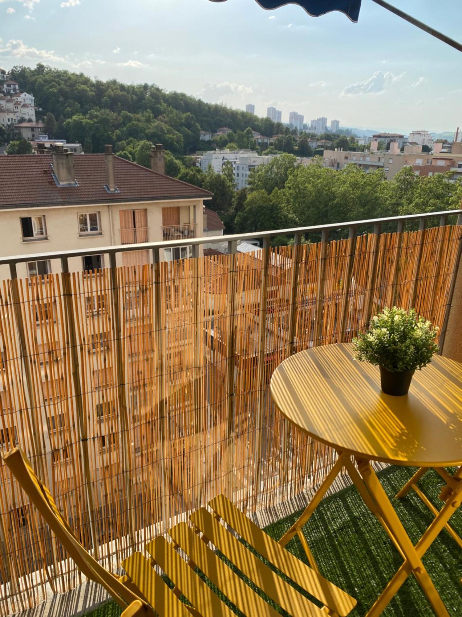 Bergson Top - Appart 80M2, 2 Grandes Chambres, Entierement Renovee Et Equipee, Lumineux, Wifi, Balcon, Calme, Vue Imprenable Сент-Етьєн Екстер'єр фото